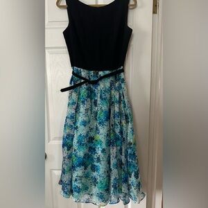 Theia cocktail sleeveless dress